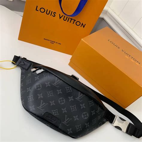 lv m46035|Discovery PM Bumbag .